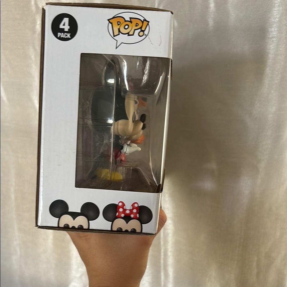 🦋Funko Pop! Disney 100 Mickey, Minnie, Donald & Daisy Vinyl Figures - Picture 3 of 4